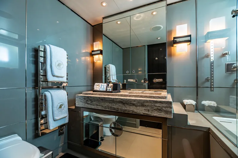 Sealion Yacht Photos Pics 