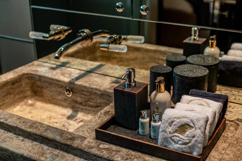 Sealion Yacht Photos Pics 