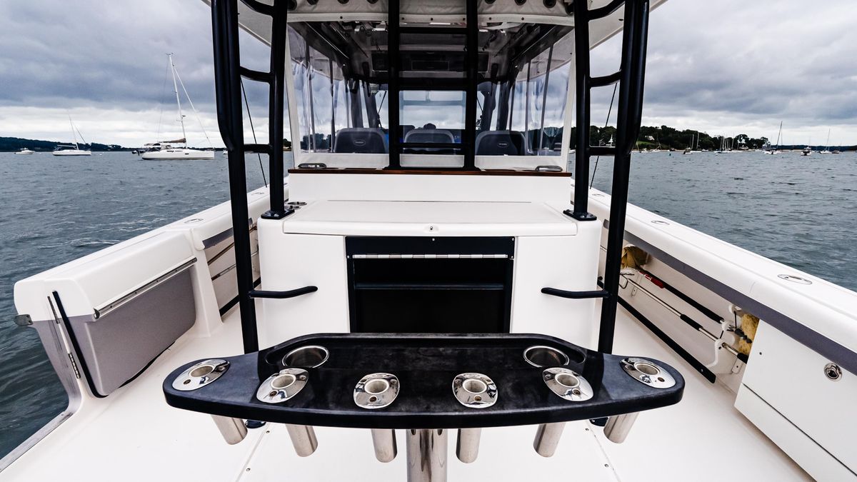 2017 Everglades 43 