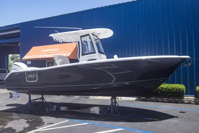 Sea Hunt Ultra 255 SE