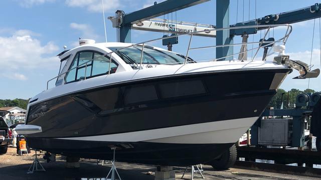 2011 monterey 360 sport yacht