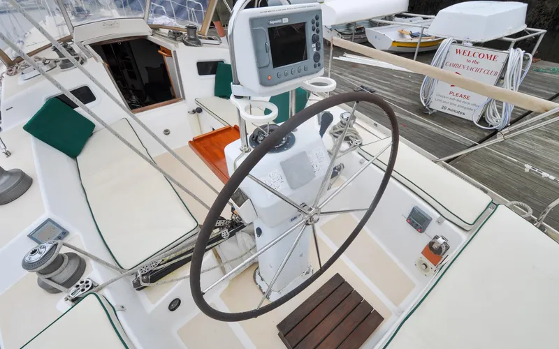 Canty Yacht Photos Pics J/42 - Canty - Cockpit