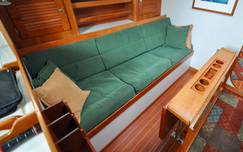 Canty Yacht Photos Pics J/42 - Canty - Salon