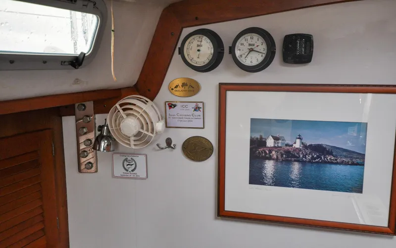 Canty Yacht Photos Pics J/42 - Canty - Salon