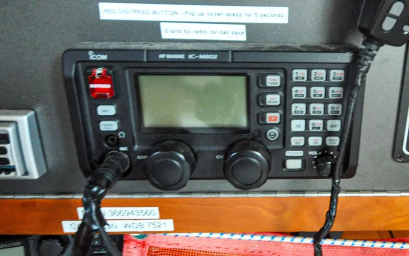 Canty Yacht Photos Pics J/42 - Canty - Navigation Station - Marine Radio