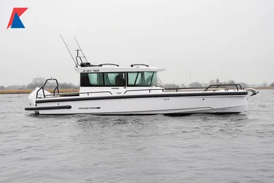 2023 Axopar 28 CABIN