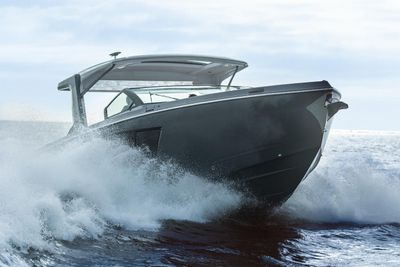 Yacht