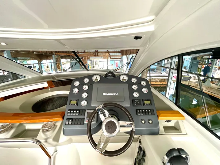 Jade Winds Yacht Photos Pics 