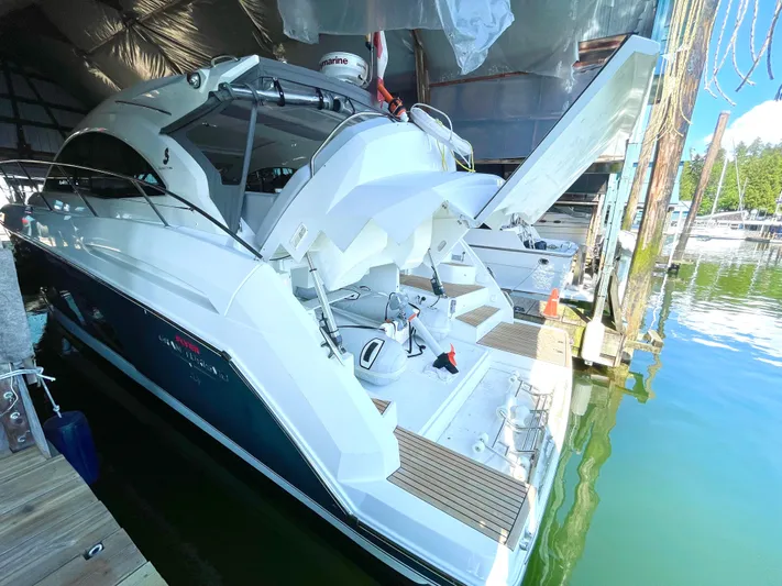 Jade Winds Yacht Photos Pics 