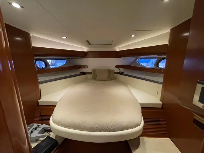 Jade Winds Yacht Photos Pics 