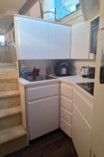 New Moon Yacht Photos Pics 