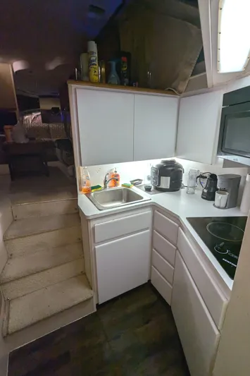 New Moon Yacht Photos Pics 