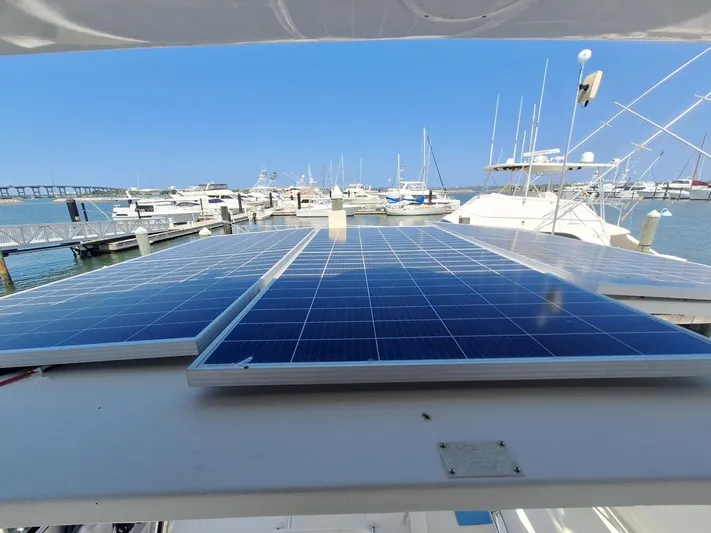 New Moon Yacht Photos Pics 