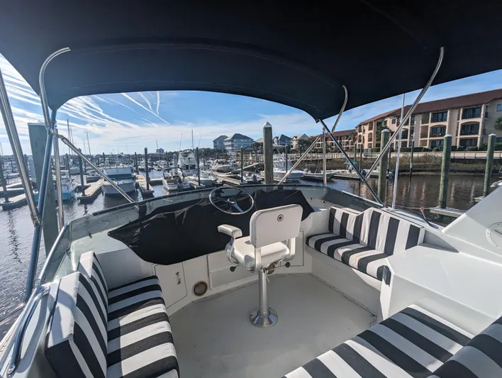 New Moon Yacht Photos Pics 