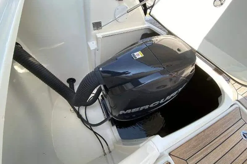  Yacht Photos Pics 2013 Searay 370 Venture boat engine compartment with Mercury outboard motor.