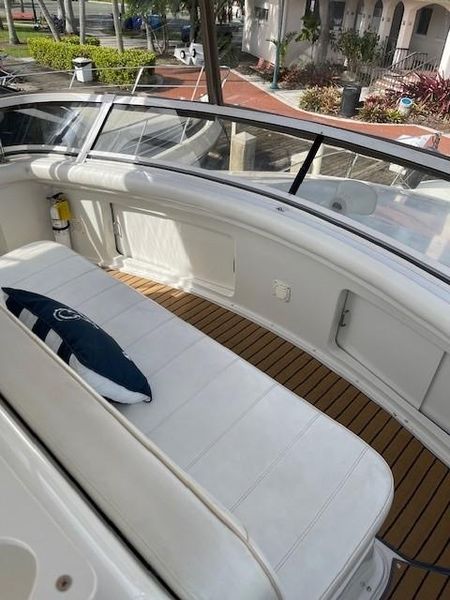 1997 Carver 445 Aft Cabin Motoryacht