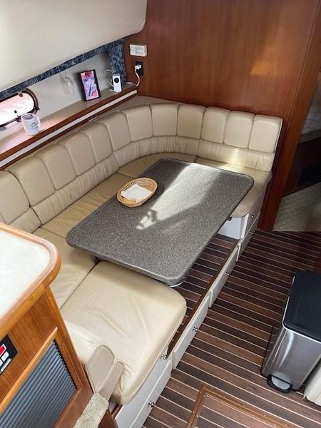 1997 Carver 445 Aft Cabin Motoryacht