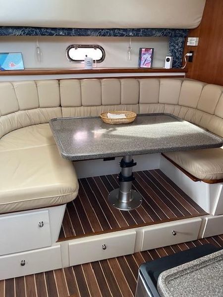 1997 Carver 445 Aft Cabin Motoryacht