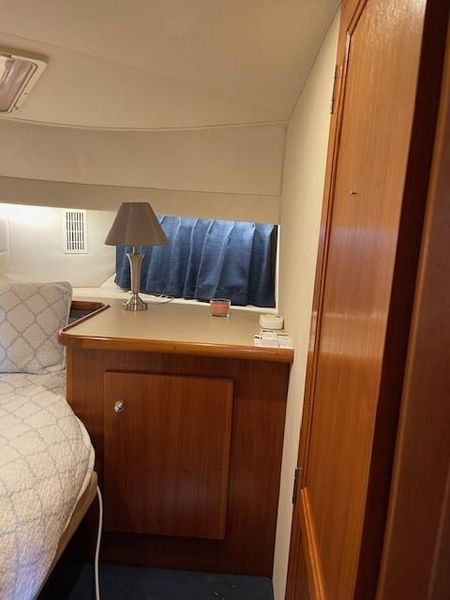 1997 Carver 445 Aft Cabin Motoryacht