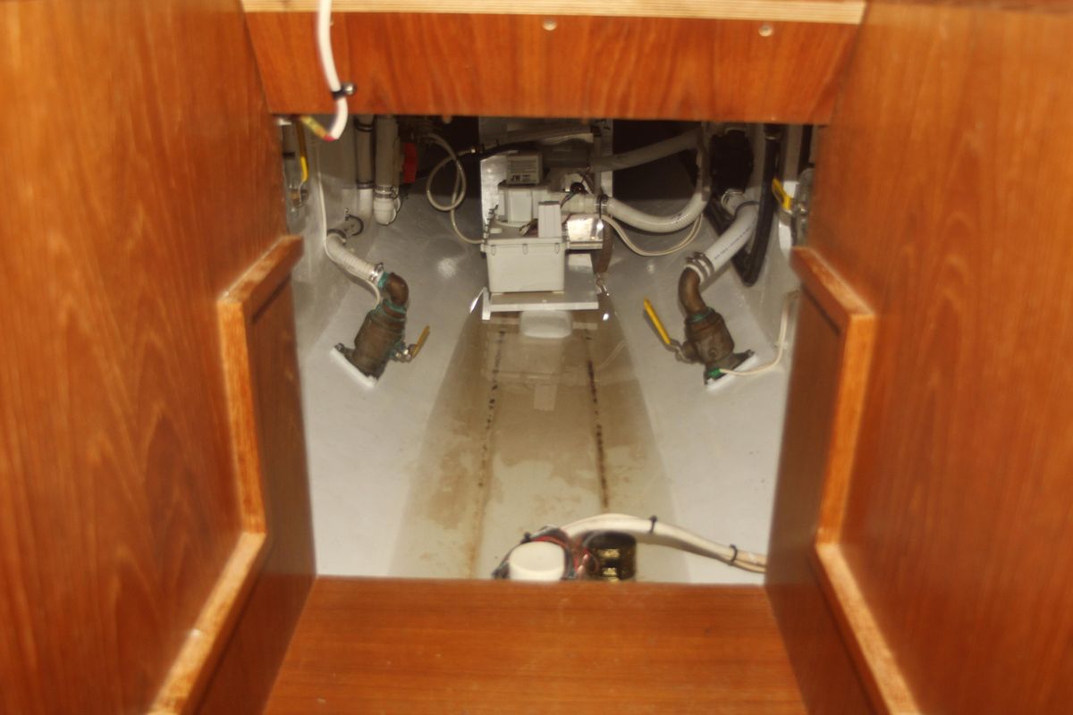 2012 Custom Carolina 60 