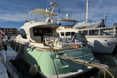 2007 Mochi Craft Dolphin 64