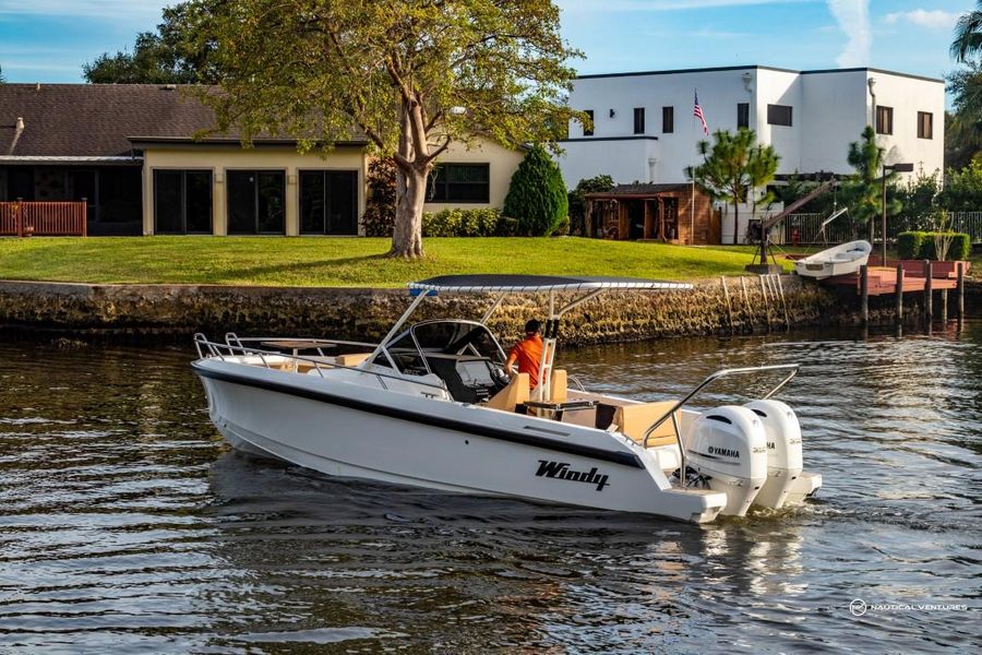 2022 Windy SR28 CC