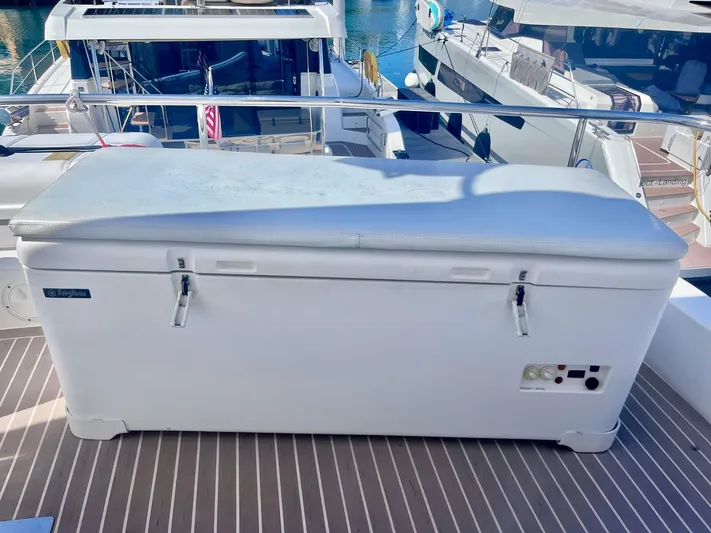 Ida Cat Yacht Photos Pics Large storage bench on 2017 Leopard 51 Powercat yacht deck.