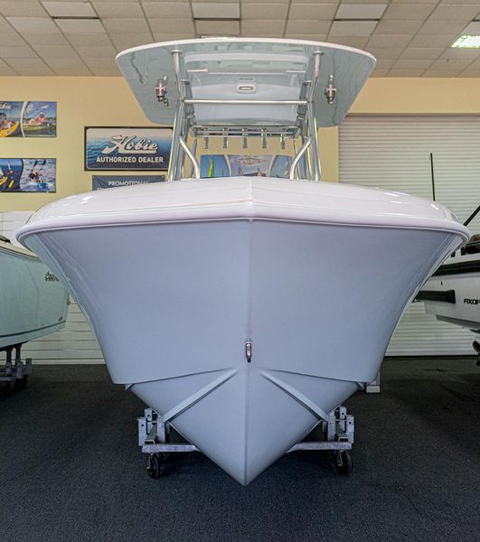 2022 Bluewater Sportfishing 2550 CC