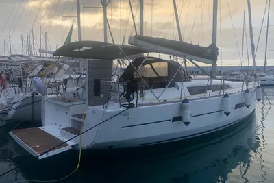 2019 Dufour Dufour 460 Grand Large