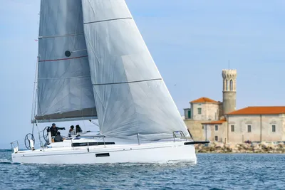 Beneteau First 36
