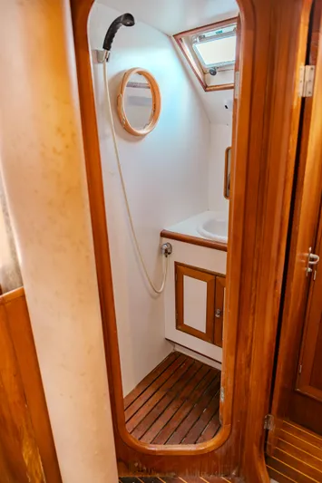 Jumila Yacht Photos Pics 