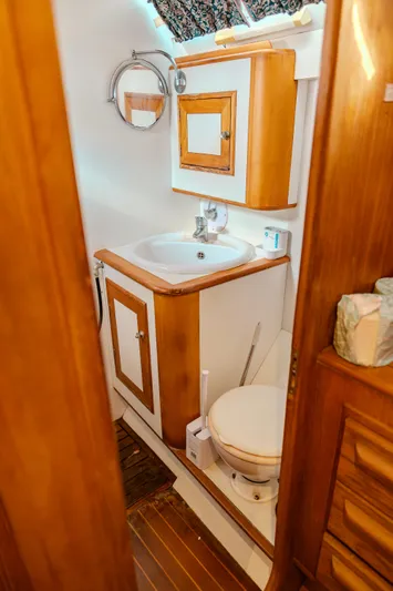 Jumila Yacht Photos Pics 