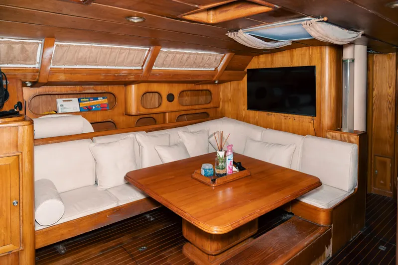 Jumila Yacht Photos Pics 