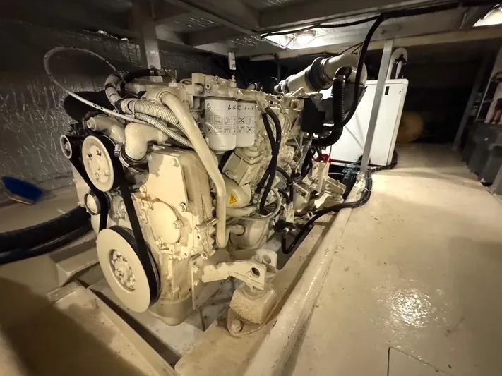 Ecto Boyz Yacht Photos Pics 