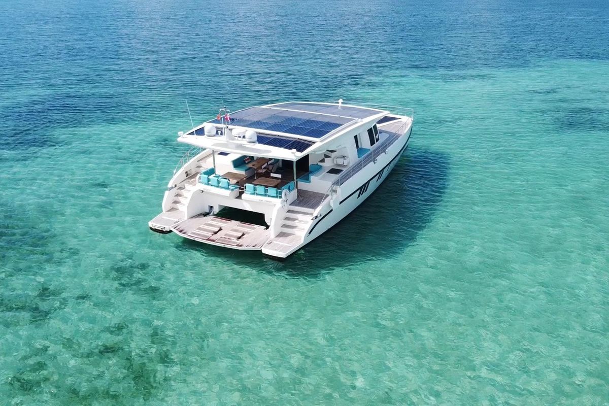 2018 Serenity 64 