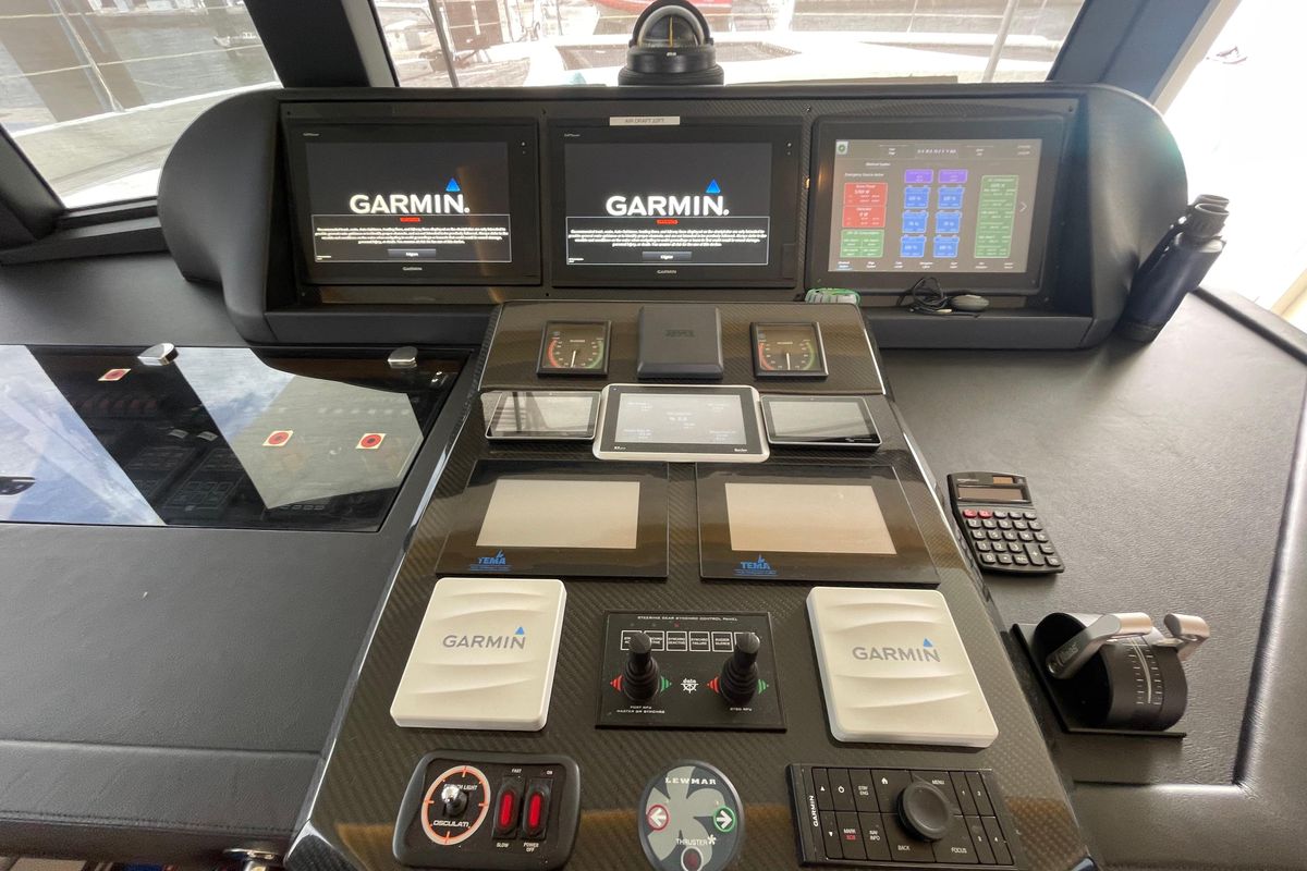 2018 Serenity 64 