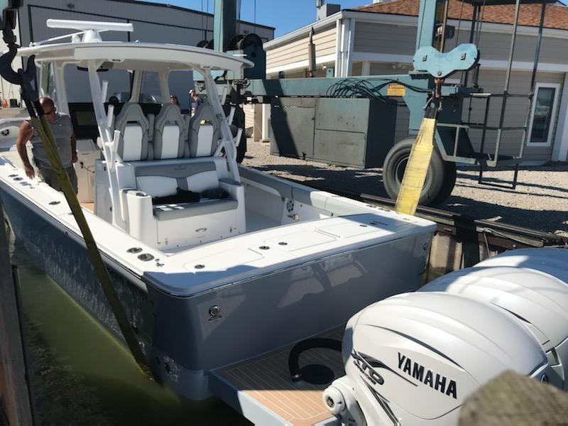 2024 Regulator Regulator 37 Center Console for sale - YachtWorld