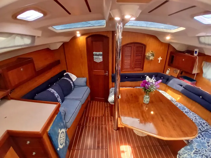 Relentless Yacht Photos Pics 