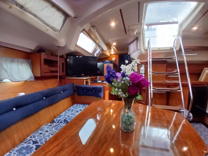 Relentless Yacht Photos Pics 