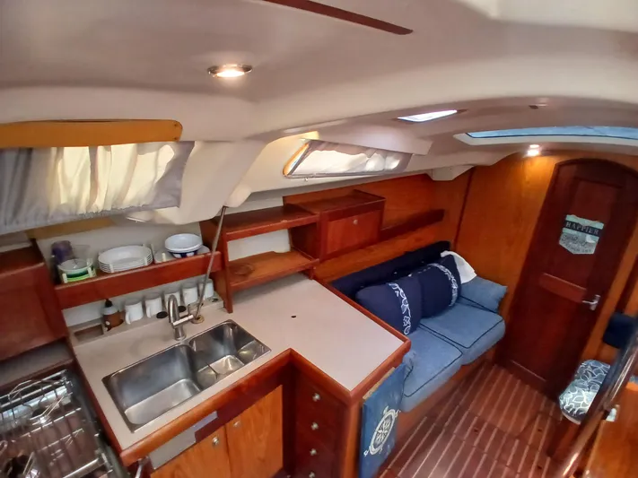 Relentless Yacht Photos Pics 