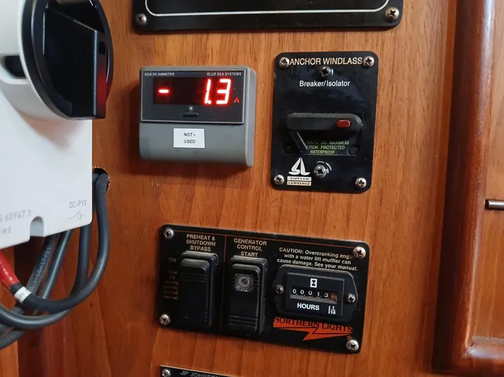 Relentless Yacht Photos Pics 