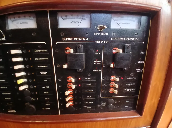 Relentless Yacht Photos Pics 