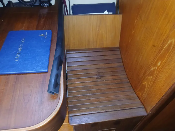 Relentless Yacht Photos Pics 