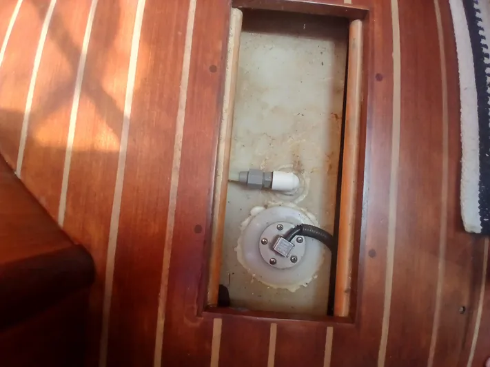 Relentless Yacht Photos Pics 