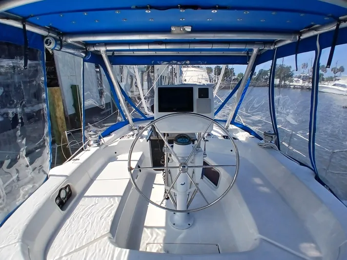 Relentless Yacht Photos Pics 