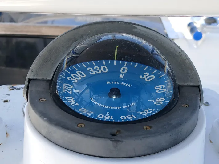 Relentless Yacht Photos Pics 