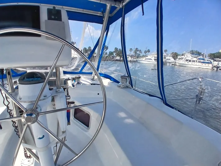 Relentless Yacht Photos Pics 