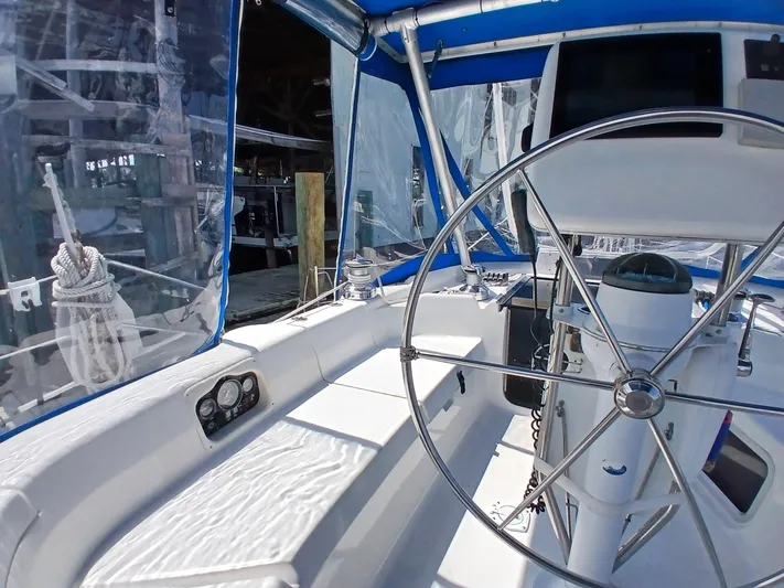 Relentless Yacht Photos Pics 