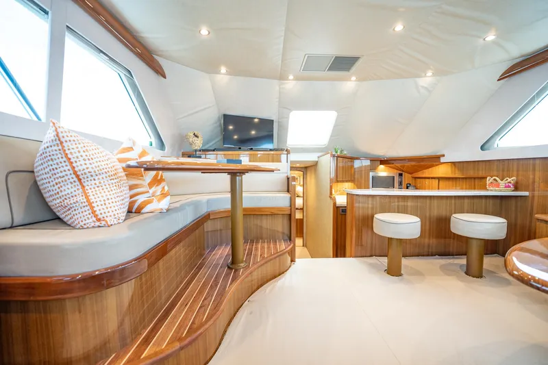 Hawk Tuna Yacht Photos Pics Viking 42 Hawk Tuna - Salon