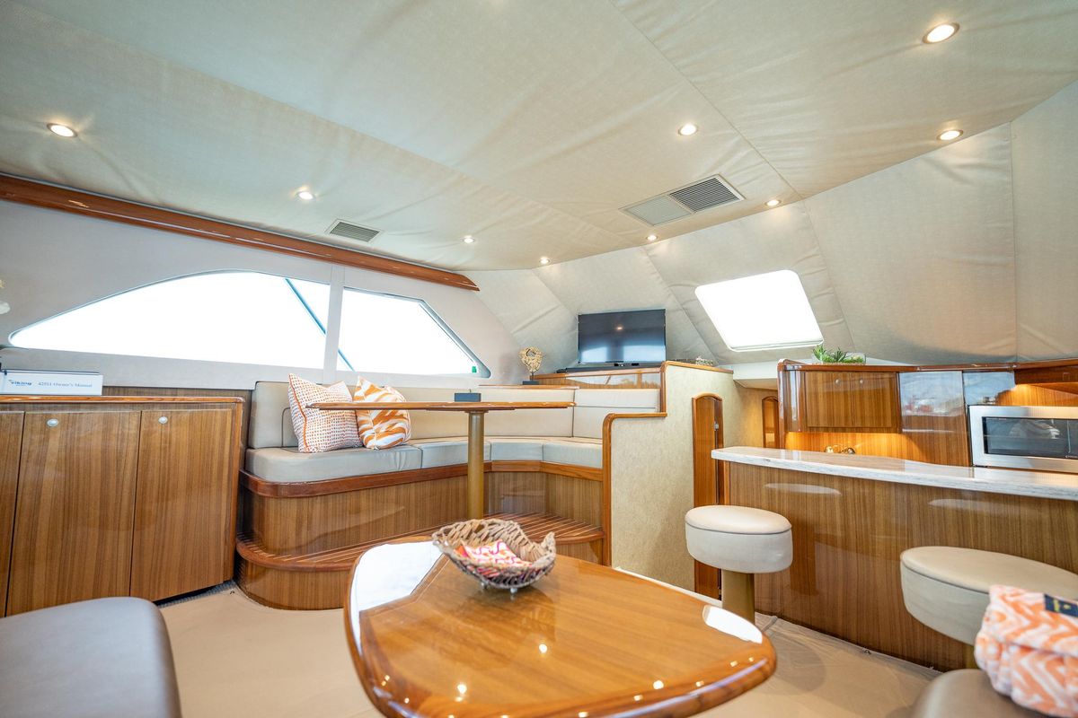 2015 Viking 42 